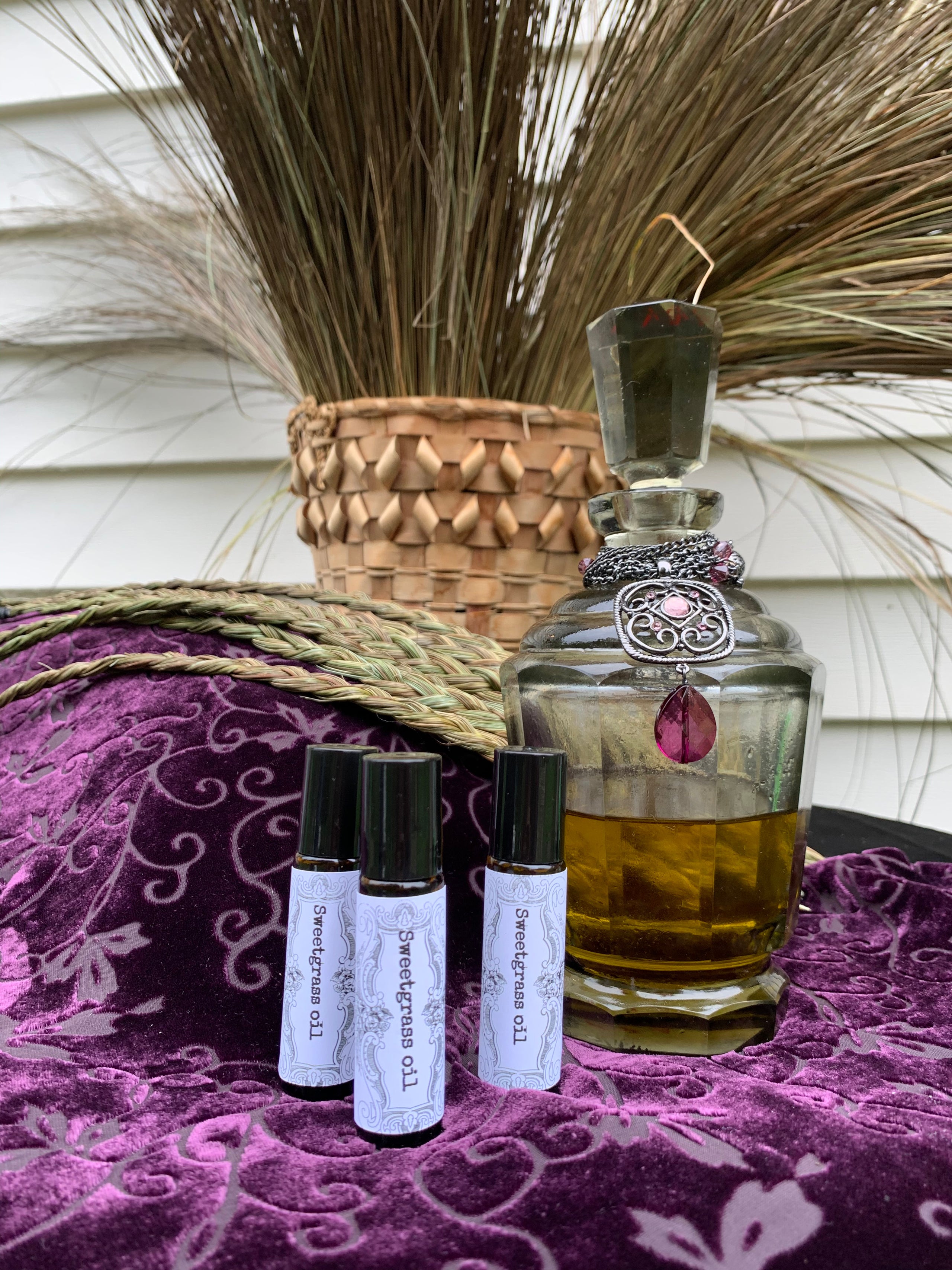 Sweetgrass fragrance oil Canoe Woman Herbs